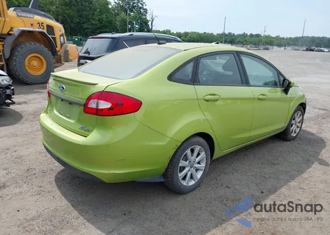 2012 Ford Fiesta Se z USA, uszkodzony, nr VIN 3FADP4BJ8CM147474
